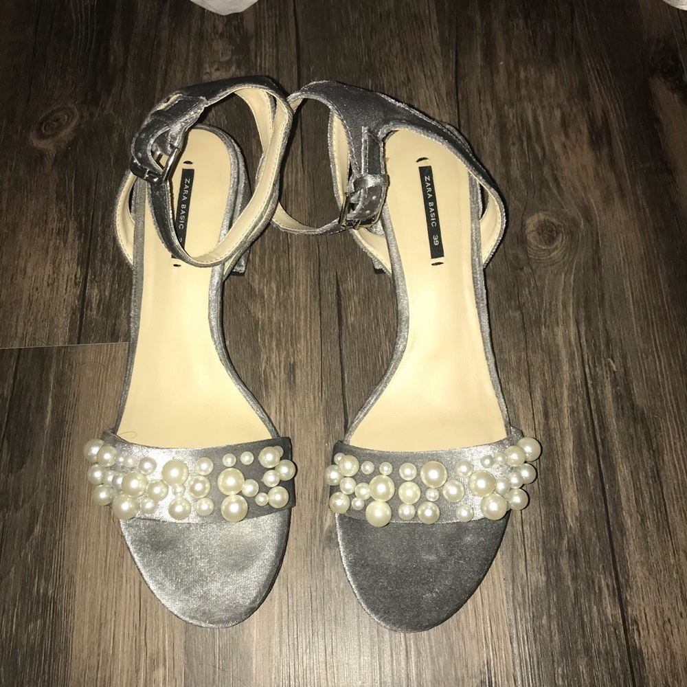 Zara heeled pearl velvet sandal 39 size 8